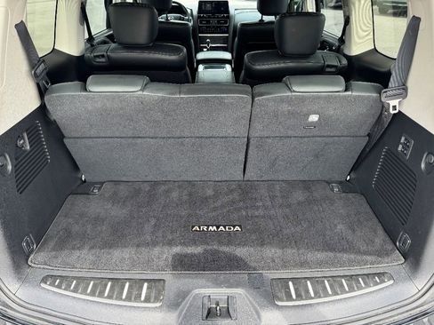 Used 2024 Nissan Armada Platinum w/ Captain's Chairs Package image 13