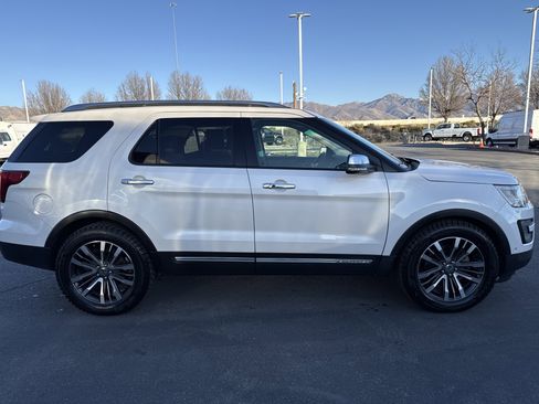 Used 2016 Ford Explorer Platinum image 6