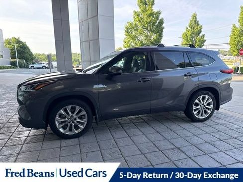 Used 2021 Toyota Highlander Limited AWD/4WD image 17