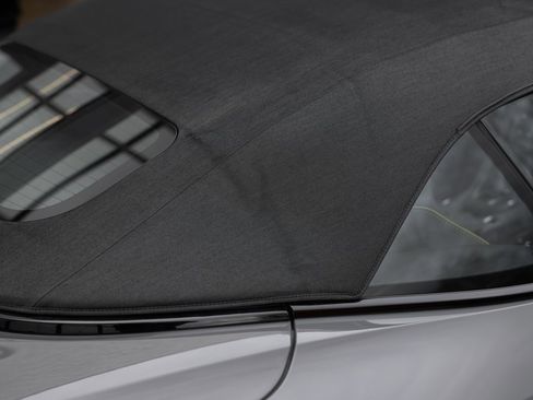 Used 2022 Aston Martin DBS Superleggera Volante image 31