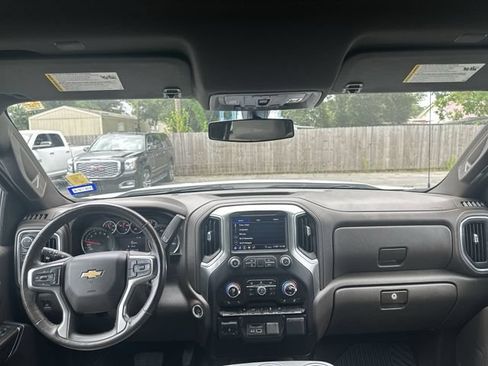 Used 2020 Chevrolet Silverado 1500 LT w/ Texas Edition AWD/4WD image 10