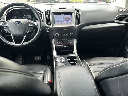 Used 2019 Ford Edge SEL w/ Equipment Group 201A image 12