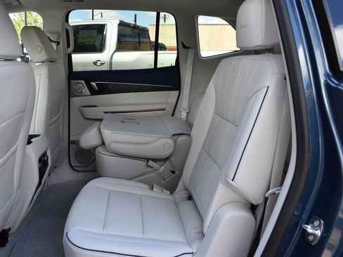 New 2026 Buick Enclave Avenir w/ Super Cruise Package image 16