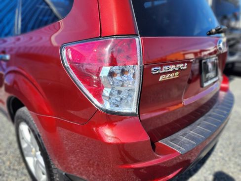 Used 2009 Subaru Forester 2.5X Limited AWD/4WD image 32