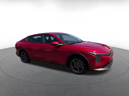 Used 2025 Kia K4 FWD image 2