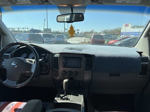 Used 2007 Nissan Titan SE image 14
