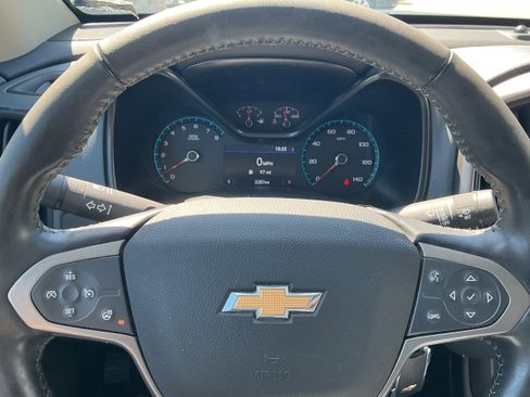 Used 2021 Chevrolet Colorado Z71 AWD/4WD image 6