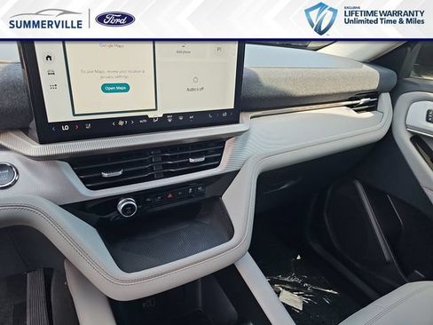 New 2026 Ford Explorer Active w/ Active Comfort Package RWD image 24