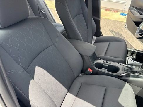 Used 2024 Toyota Corolla LE FWD image 23