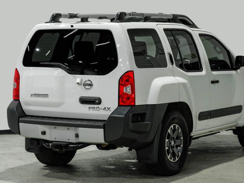 Used 2014 Nissan Xterra PRO-4X w/ Nevada Tow Package AWD/4WD image 14
