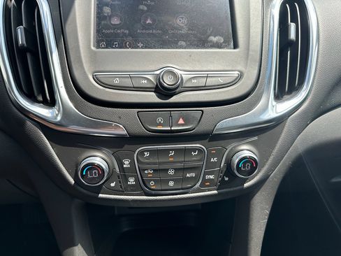 Used 2022 Chevrolet Equinox LT AWD/4WD image 14