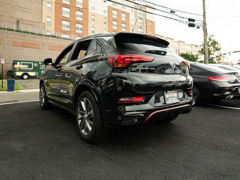 Used 2022 Buick Encore GX Select w/ Sport Touring Package AWD/4WD image 4