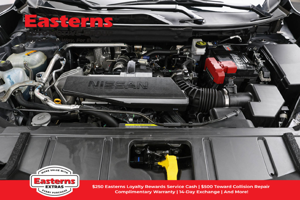 Used 2024 Nissan Rogue S AWD/4WD image 8