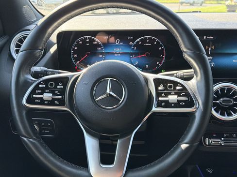 Certified 2023 Mercedes-Benz GLA 250 4MATIC image 13