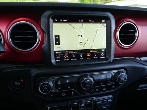 Used 2021 Jeep Gladiator Rubicon AWD/4WD image 18