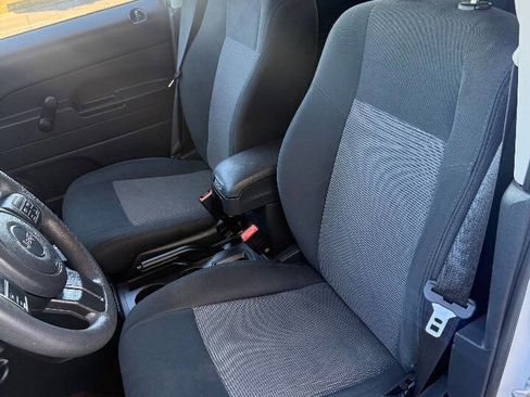 Used 2014 Jeep Patriot Sport image 11