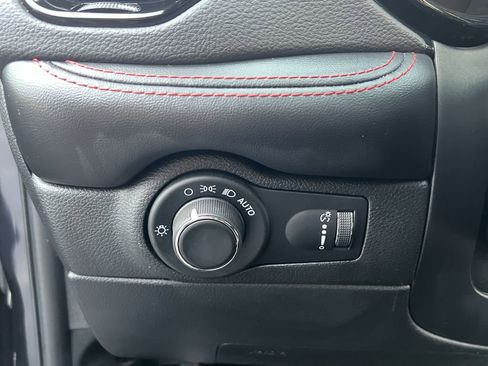 Used 2024 Dodge Durango GT image 15