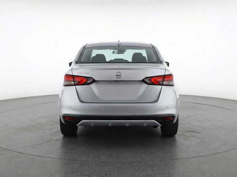 Used 2025 Nissan Versa SV FWD image 7