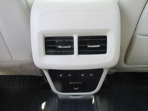 Used 2024 GMC Terrain Denali w/ Denali Premium Package AWD/4WD image 22