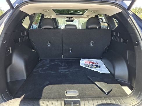 Used 2025 Hyundai Tucson Limited FWD image 14