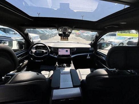 New 2026 Jeep Grand Wagoneer L 4WD image 36