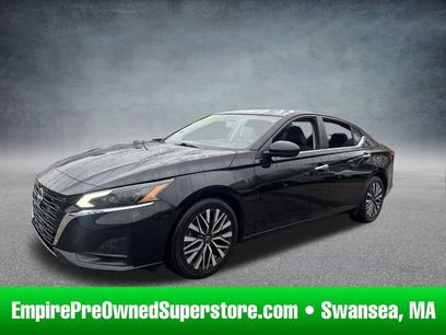 Used 2023 Nissan Altima 2.5 SV