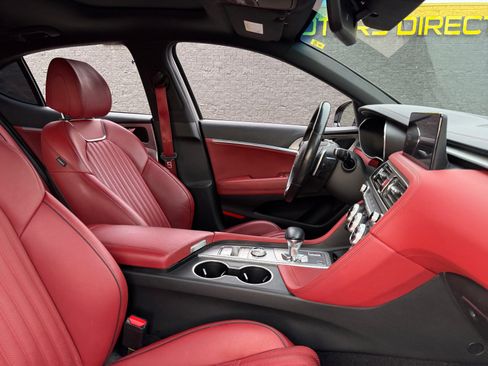 Used 2023 Genesis G70 2.0T w/ Sport Prestige Package image 19