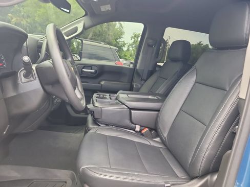Used 2026 Chevrolet Silverado 2500 Custom w/ Custom Value Package AWD/4WD image 17