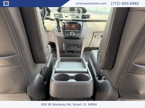 Used 2015 Honda Odyssey Touring Elite image 27