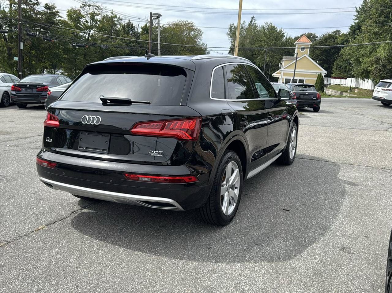 Used 2018 Audi Q5 2.0T Premium Plus w/ Premium Plus Package AWD/4WD image 10