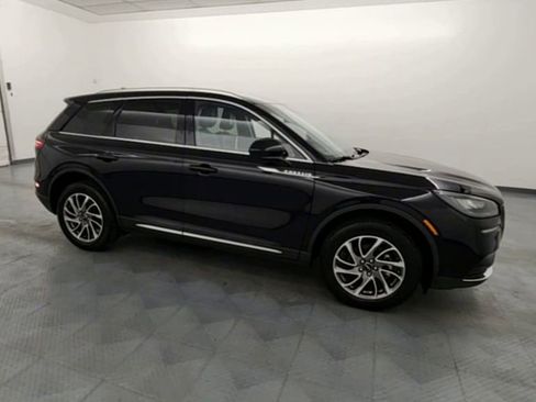 Used 2022 Lincoln Corsair AWD w/ Equipment Group 101A image 9