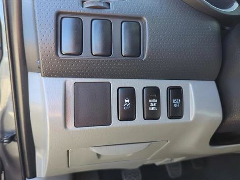 Used 2013 Toyota Tacoma 4x4 Regular Cab image 14