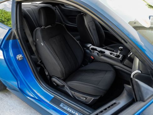 Used 2019 Ford Mustang GT RWD image 40