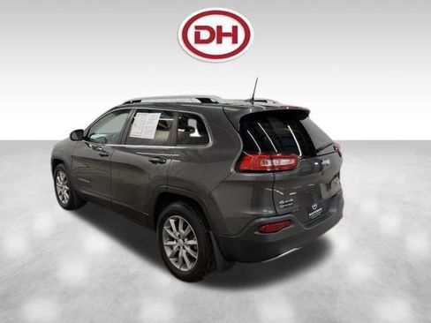 Used 2018 Jeep Cherokee Limited AWD/4WD image 10