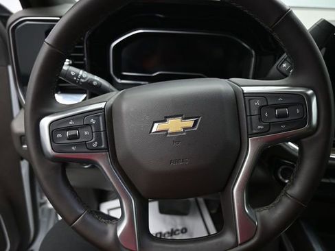 Used 2025 Chevrolet Silverado 2500 LT image 12