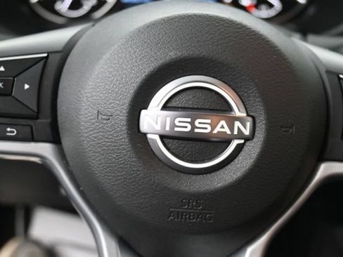 Used 2025 Nissan Altima 2.5 SV AWD/4WD image 16