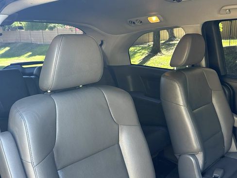 Used 2016 Honda Odyssey EX-L image 16