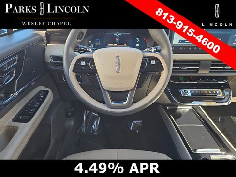 Certified 2023 Lincoln Corsair Reserve image 12