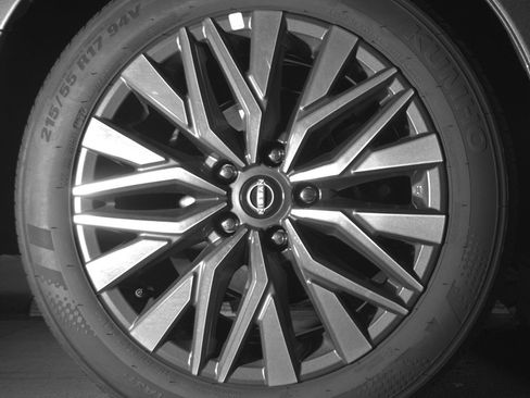 Used 2025 Nissan Altima 2.5 SV image 15