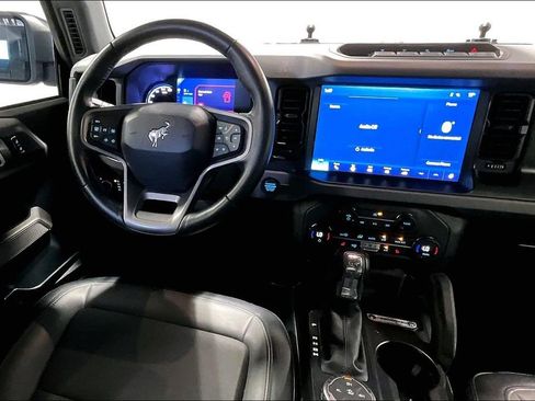 Used 2023 Ford Bronco Everglades image 7
