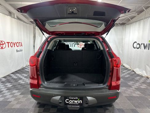 Used 2012 Chevrolet Traverse LT image 27