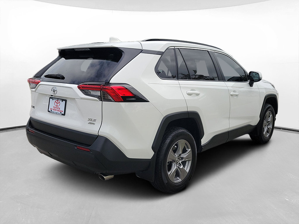 Used 2025 Toyota RAV4 XLE w/ Convenience Package AWD/4WD image 4