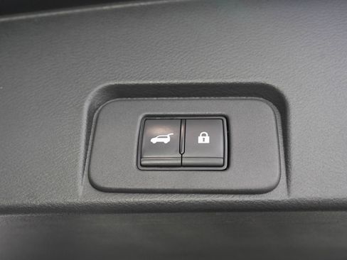 Used 2023 Nissan Rogue SV w/ SV Premium B Package AWD/4WD image 11