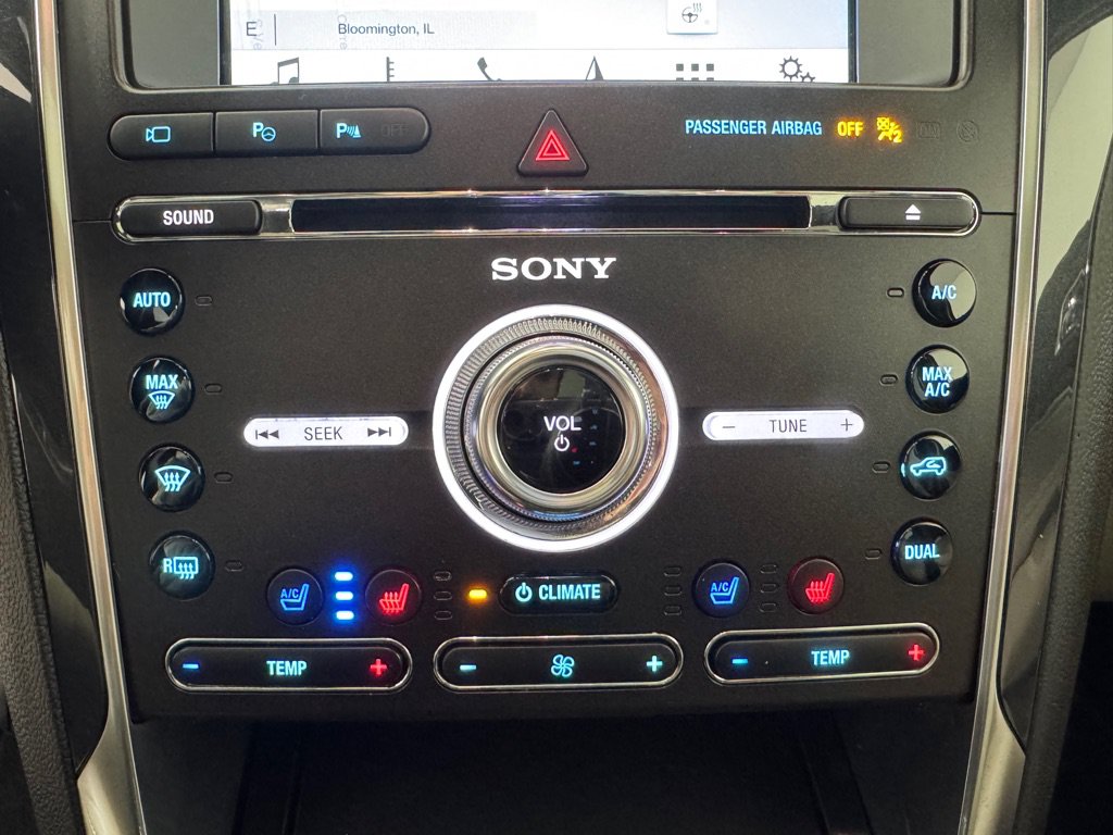 Used 2018 Ford Explorer Limited w/ Equipment Group 301A FWD image 17