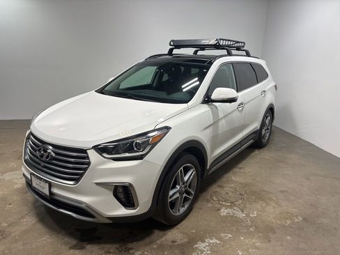 Used 2017 Hyundai Santa Fe Limited w/ Cargo Package image 6