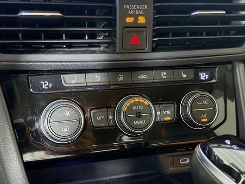 Used 2024 Volkswagen Jetta SEL FWD image 16