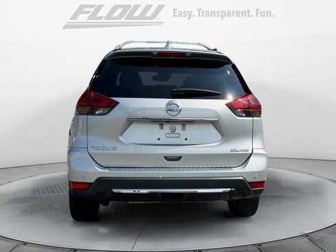 Used 2019 Nissan Rogue SL w/ Premium Package AWD/4WD image 8