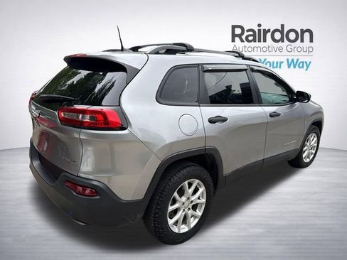 Used 2017 Jeep Cherokee Sport AWD/4WD image 8