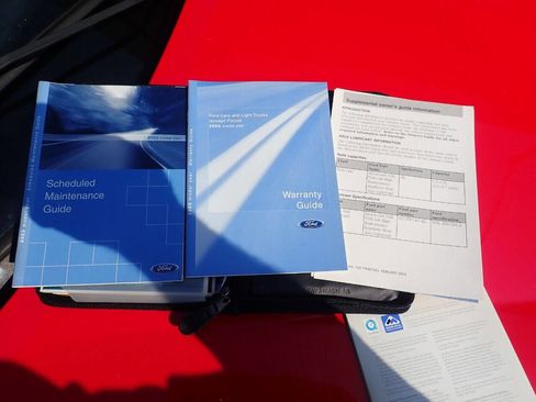 Used 2003 Ford Thunderbird image 36