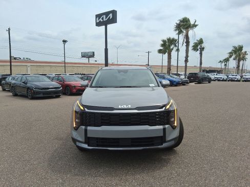 New 2026 Kia Sportage EX FWD image 2